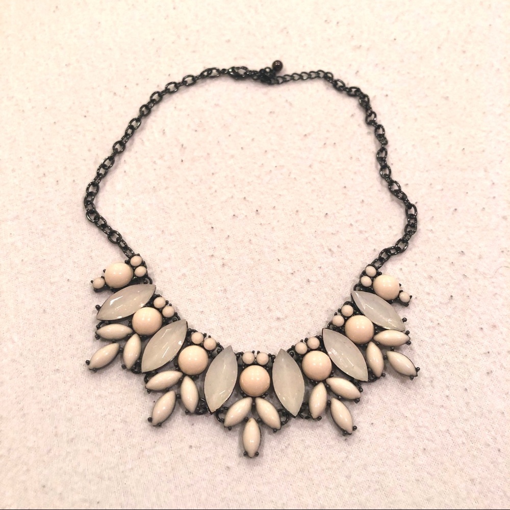 Light Pink Statement Neclace